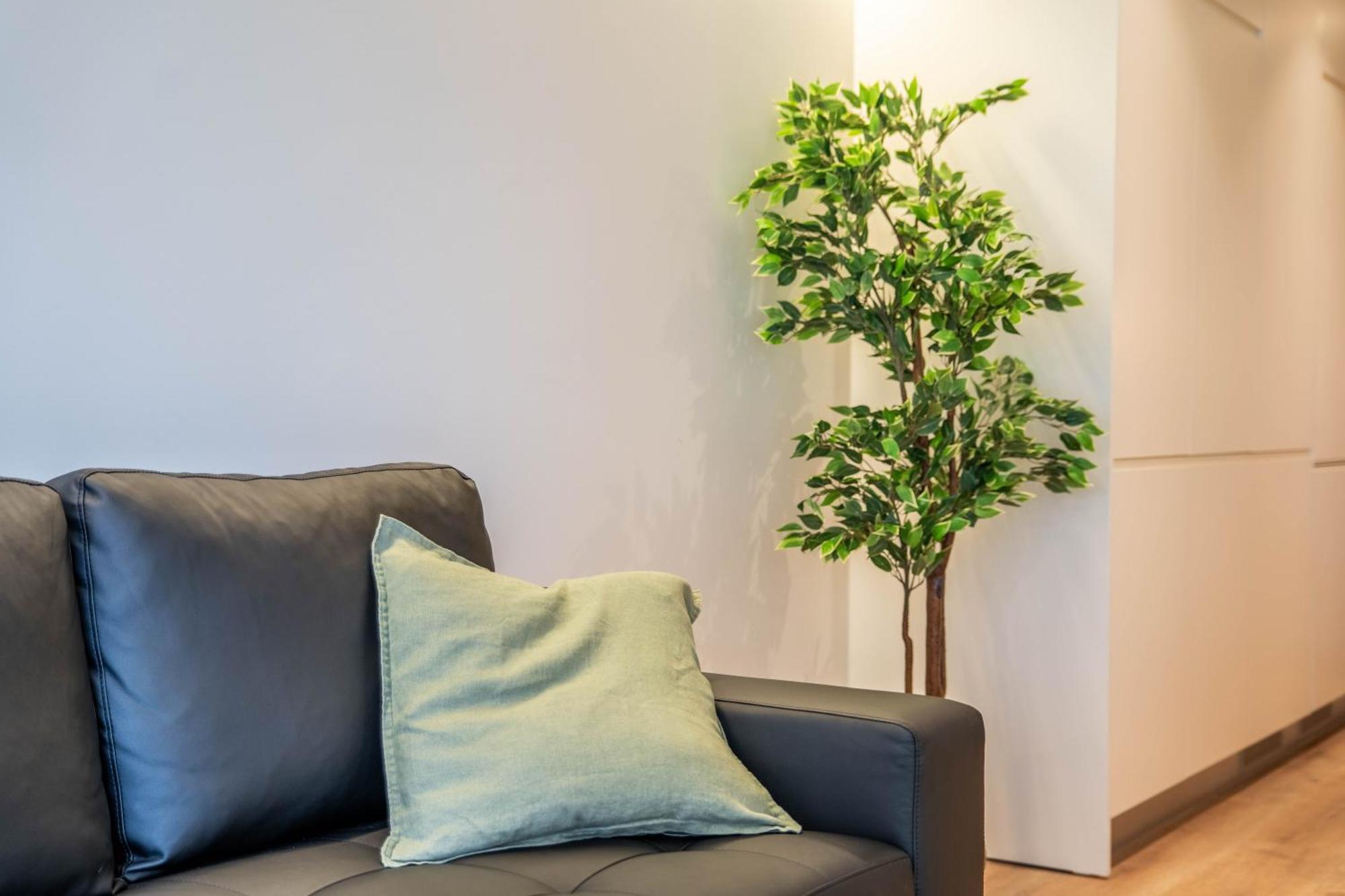 Trindade Bliss: 1Br W/ Free Parking By Lovelystay ปอร์โต ภายนอก รูปภาพ