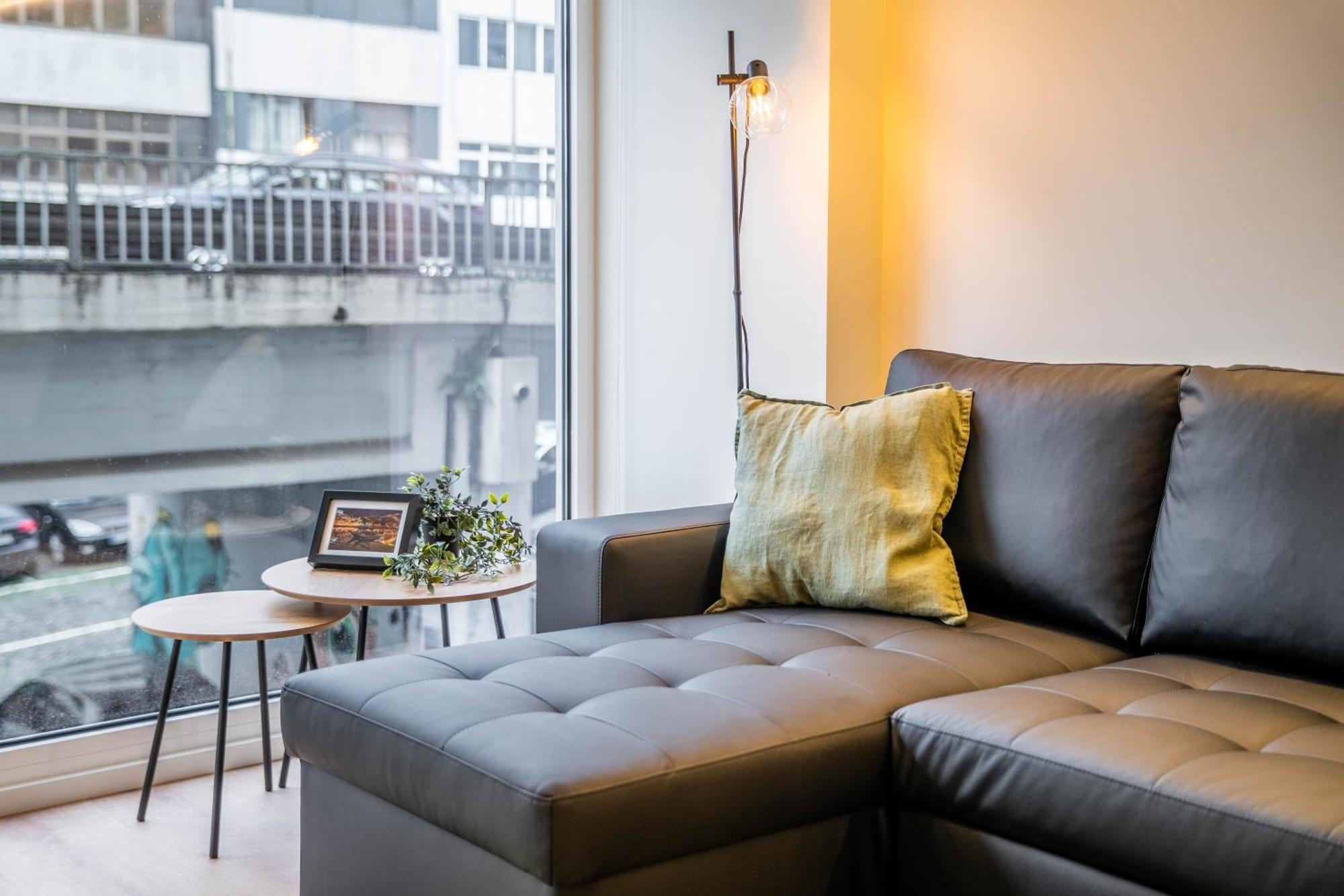 Trindade Bliss: 1Br W/ Free Parking By Lovelystay ปอร์โต ภายนอก รูปภาพ